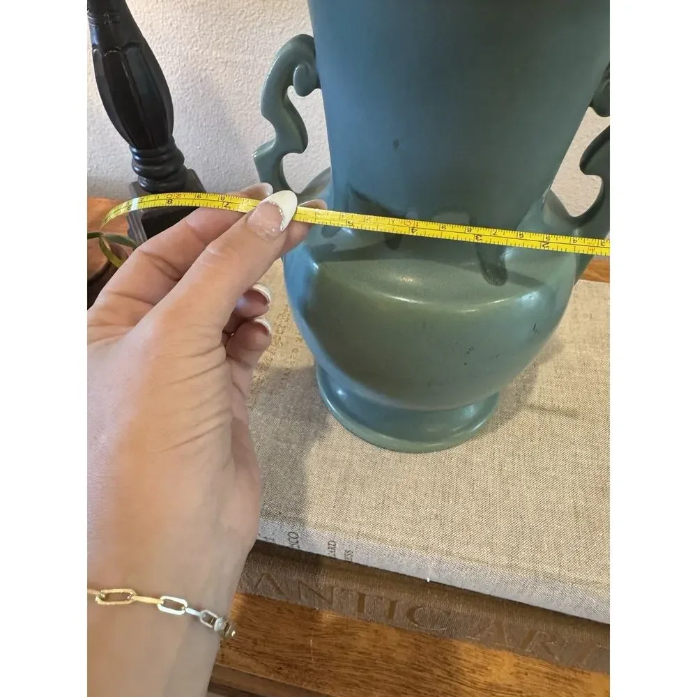 Roseville pottery carnelian